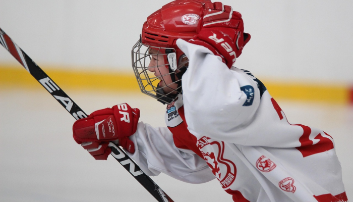 英超联赛最新疫情：赛季如何在疫情下继续